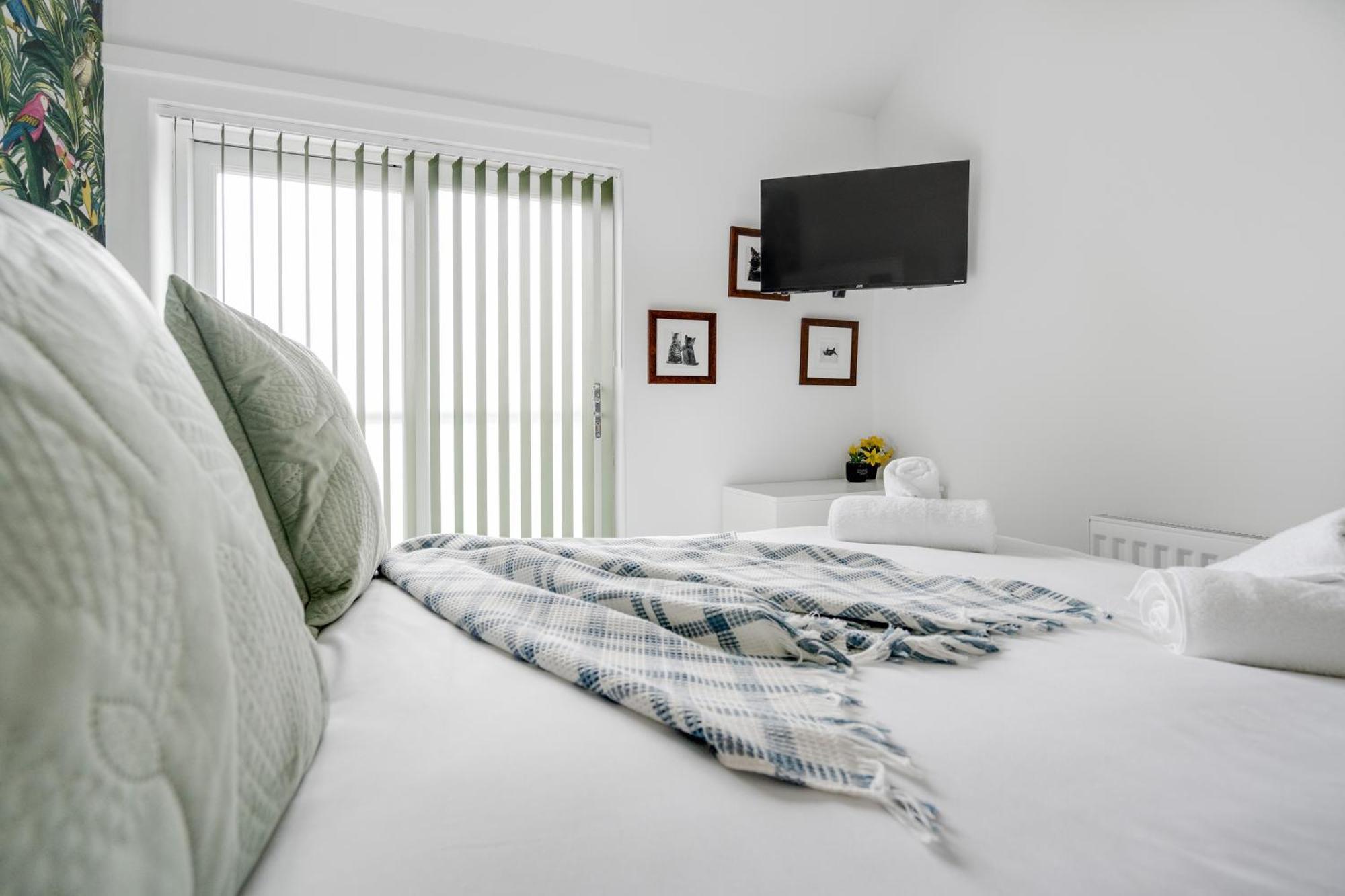 Buxton Apartment - 1 Bed, Free Parking, Wi-Fi Hazel Grove Zewnętrze zdjęcie