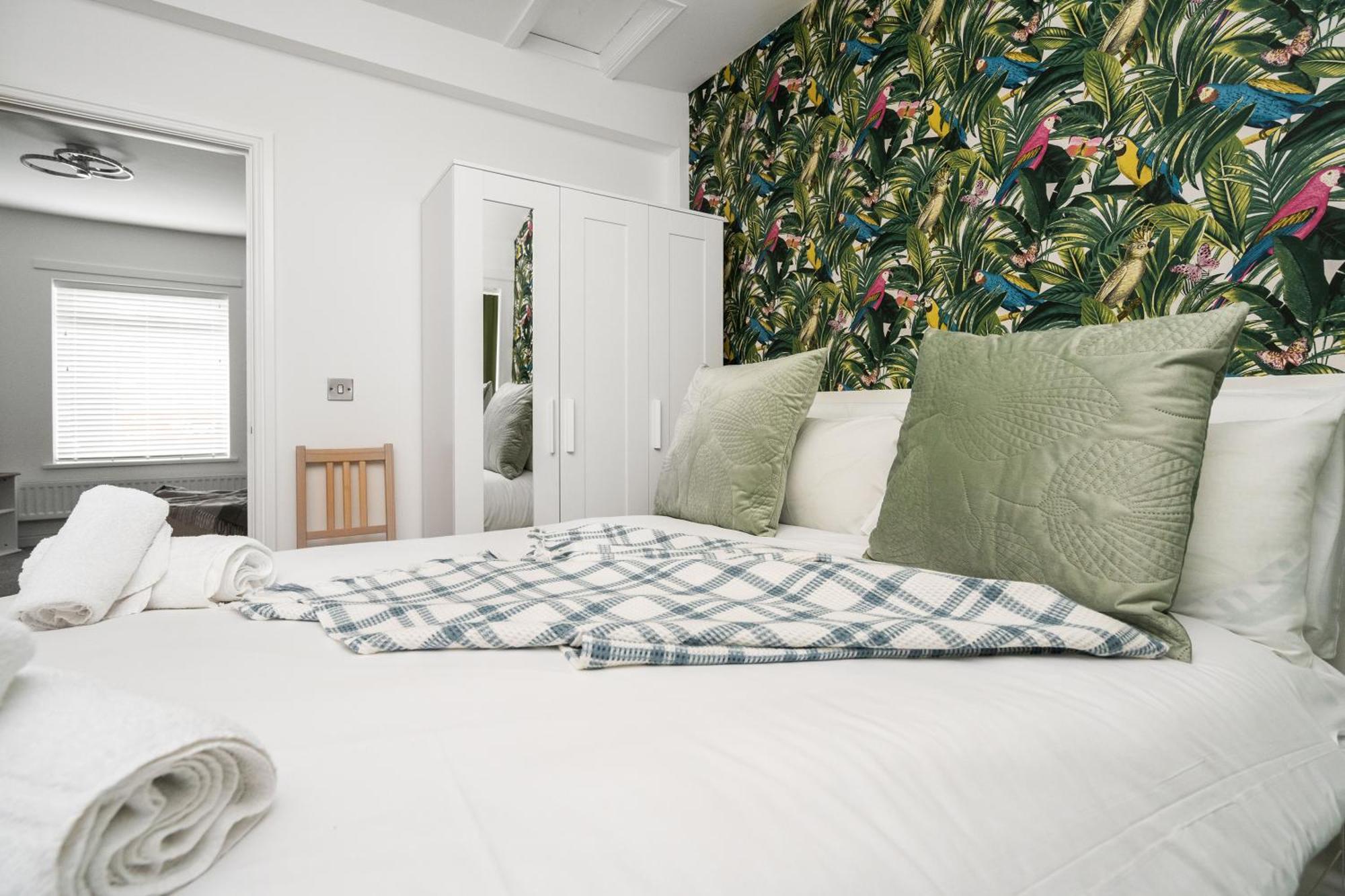 Buxton Apartment - 1 Bed, Free Parking, Wi-Fi Hazel Grove Zewnętrze zdjęcie