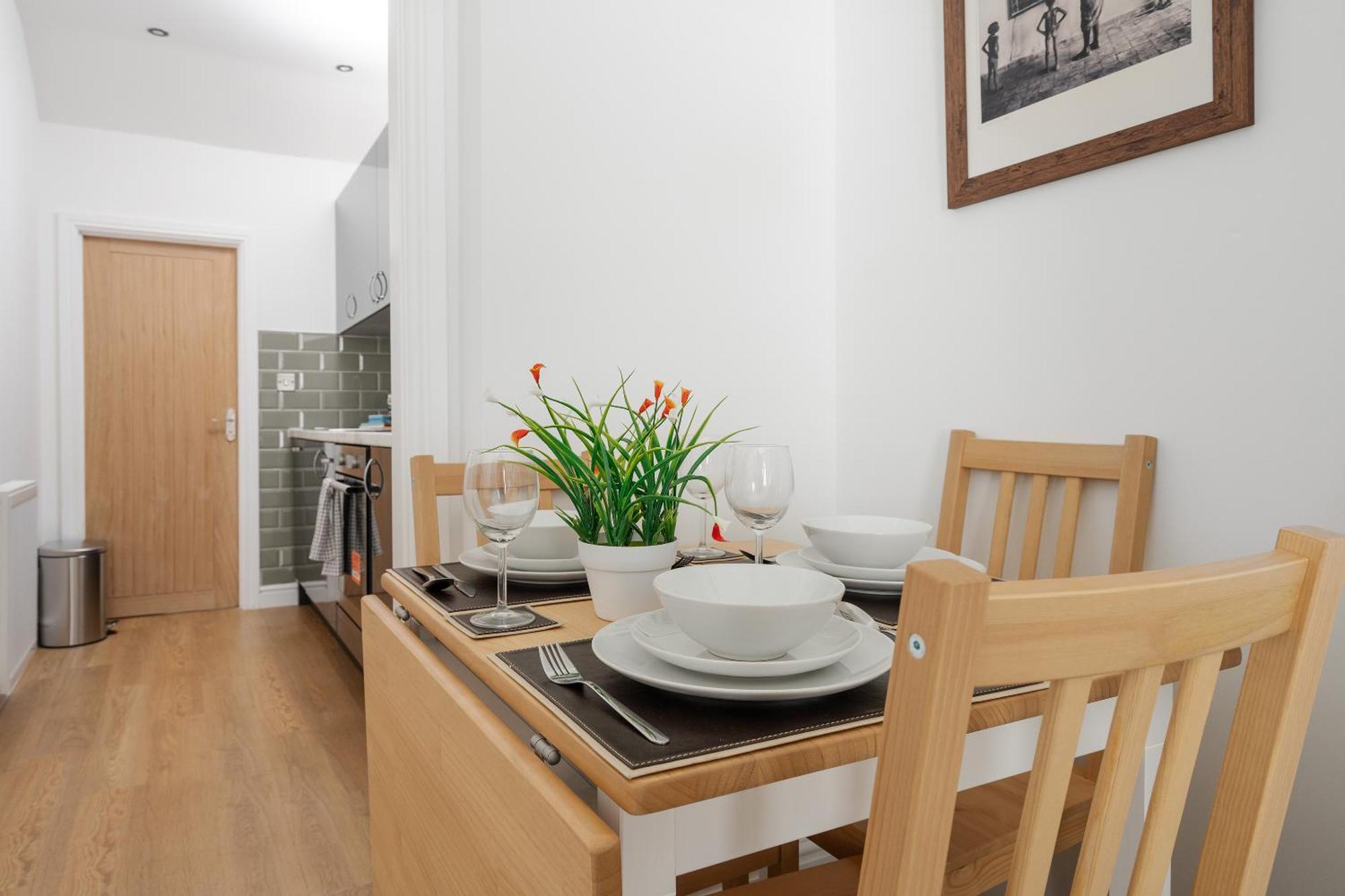 Buxton Apartment - 1 Bed, Free Parking, Wi-Fi Hazel Grove Zewnętrze zdjęcie